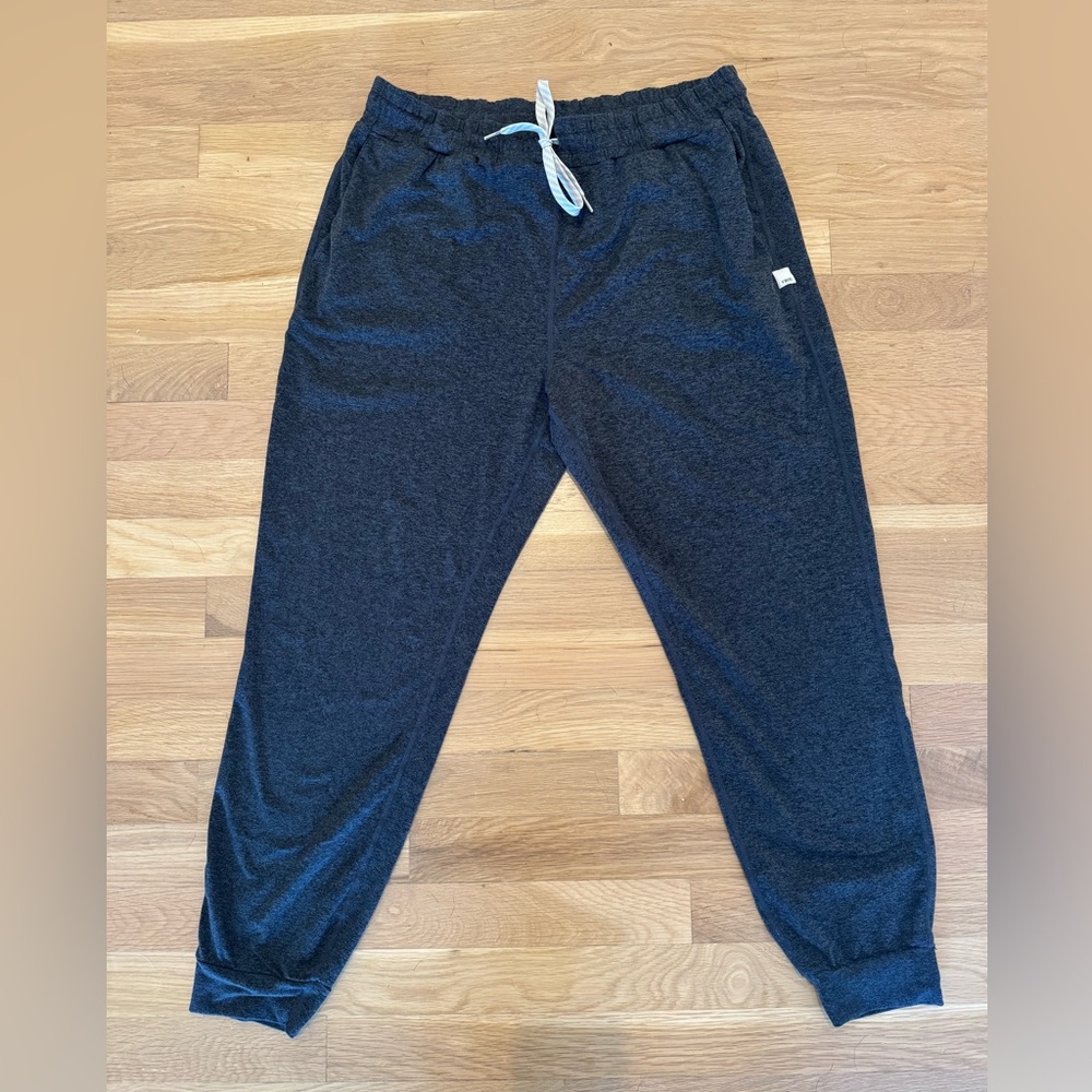 Vuori Sunday Performance Jogger - charcoal grey
